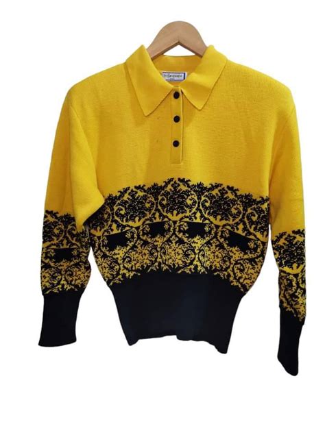 Yves Saint Laurent Tricots Vintage Sweater Size Large .